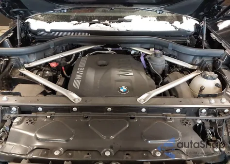 2024 BMW X6 xDrive40I z USA, uszkodzony, nr VIN 5UX33EX0XR9T80883